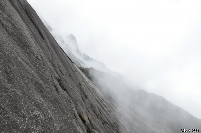 [神山-沙巴] 神山加碼極限攀岩Via Ferrata-Low's Peak Circuit 差點回不來了20120228