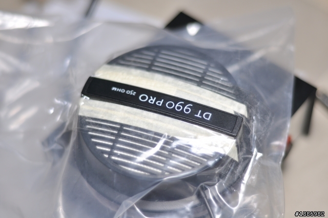 [純開箱分享] Beyerdynamic DT990 Pro