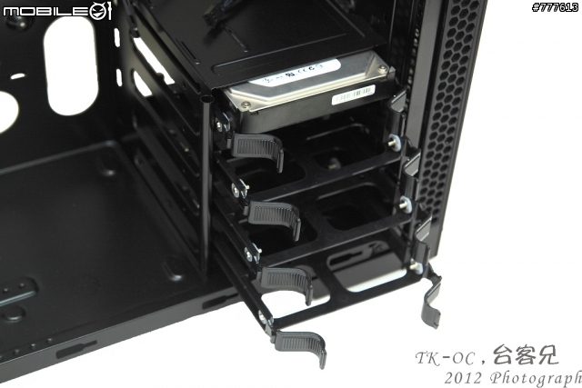 Corsair入門Gaming Case 300R簡單輕鬆看