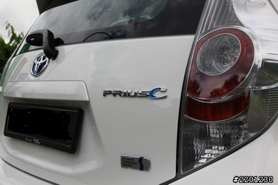 [不專業開箱圖] Prius C