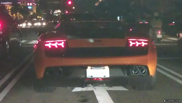喔喔~這兩台都是Lamborghini Gallardo LP570-4 Superleggera嗎?