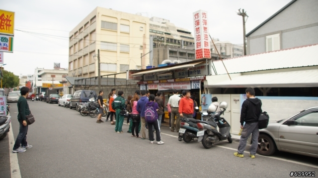 單車男的首次機車環島11日-內有肉男照片,慎入