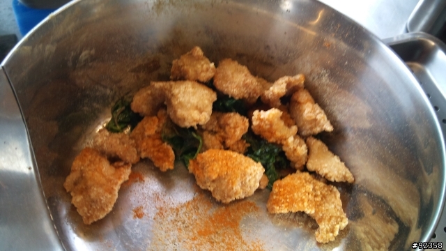 [食記]南港中研院附近最好吃的鹹酥雞攤-協力香雞排