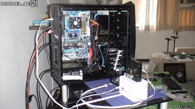 (開箱)  LG-32   LW4500  32吋  +   VS248H  24吋   +   NZXT 410 小幻影 +  節能省電