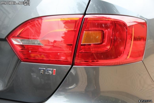 久等了!2012 New Jetta 1.4 TSI 不專業開箱文(白天版)