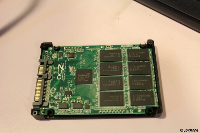 怎麼最近很多人在說OCZ VERTEX3 SSD...