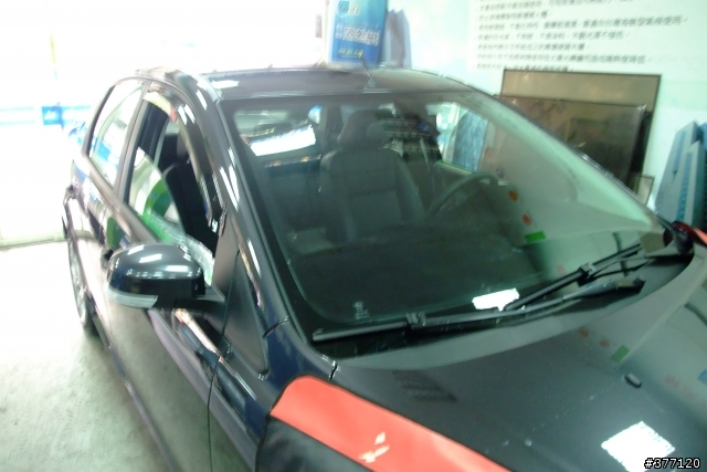 2012 1.8 4D 灰勁馳及威宇GAMA隔熱紙開箱