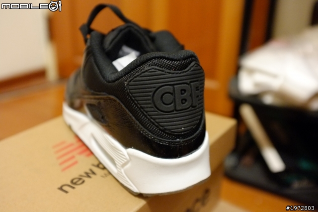 NB 577 鐵灰色*蒂芬妮綠.RED WING 2913..adidas ZX800 D.B ..NIKE AIRMAX CBF.(簡易開箱)
