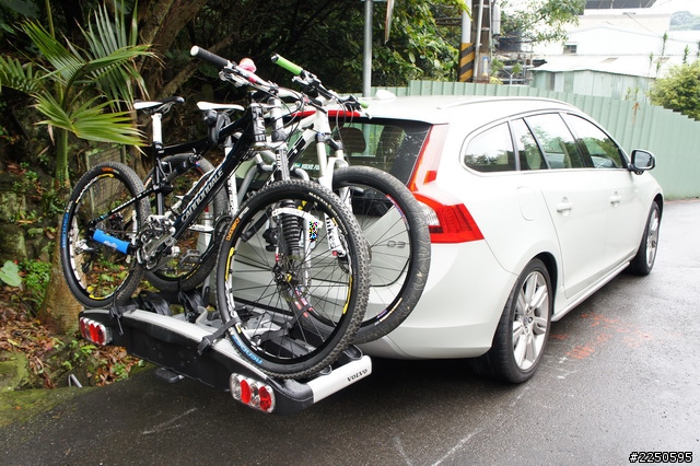 [update]超多圖不專業開箱 等待已久的VOLVO V60入手 腳踏車架上身 左撇子曝光