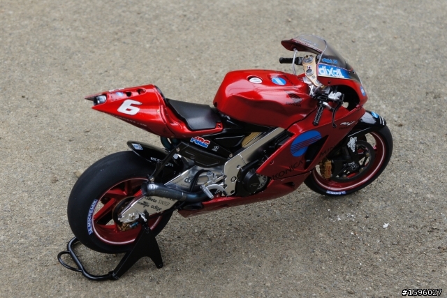 重型機車模型組裝完成啦!!KONICA MINOLTA Honda RC211V'06 1/12( 更新6回)