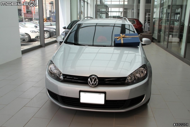 Golf Variant (銀色) 簡單開箱分享 + Update 安裝原廠霧燈 (轉向輔助照明)