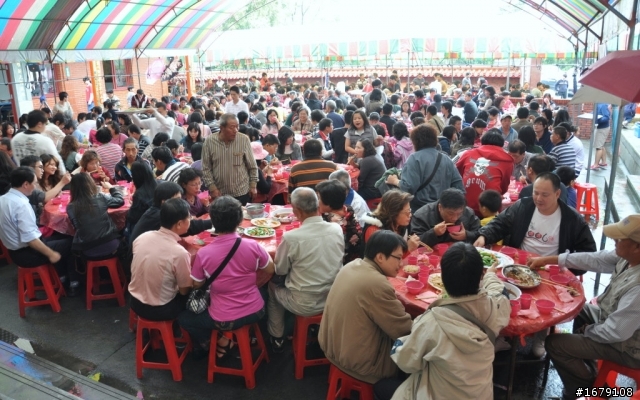 清明時節炊粄忙，粄香滿廳堂