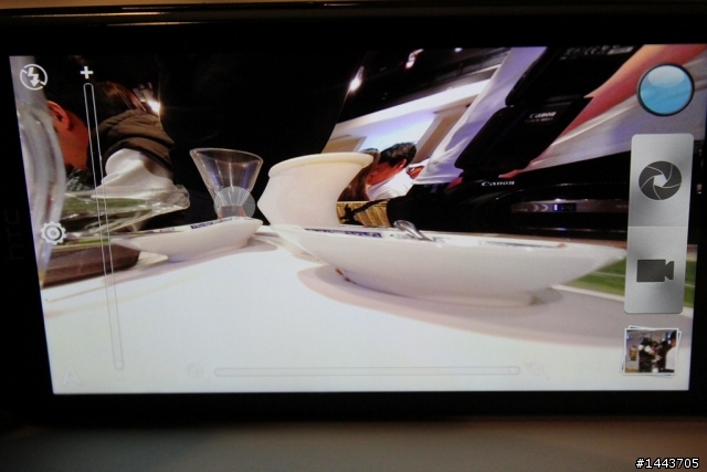 (新增福利社)× ×【體驗會分享】HTC ONE X 體驗會——掀起手機相機革命潮，實測潔白機背做筆記好方便 × ×