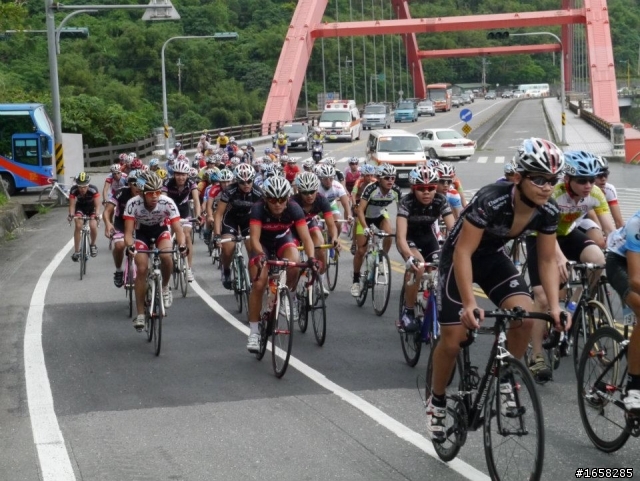 一位外國留學生的 2012 AMD環花東國際自行車大賽 比賽心得
