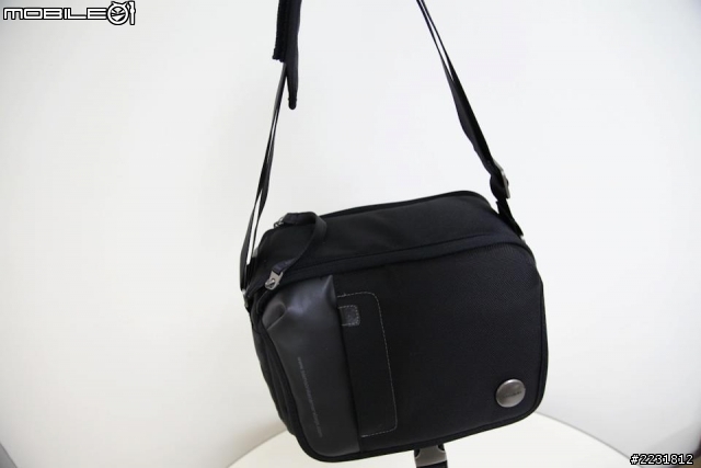 [開箱]  快取快拍 下雨免驚的好包! Samsonite相機斜揹袋