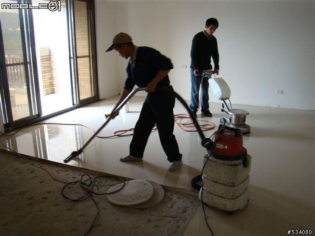 【開箱】晚了兩年的小屋開箱，有限預算下追求夢想的家~~