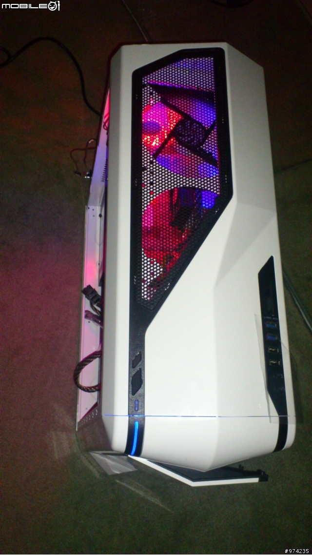 (開箱)  LG-32   LW4500  32吋  +   VS248H  24吋   +   NZXT 410 小幻影 +  節能省電