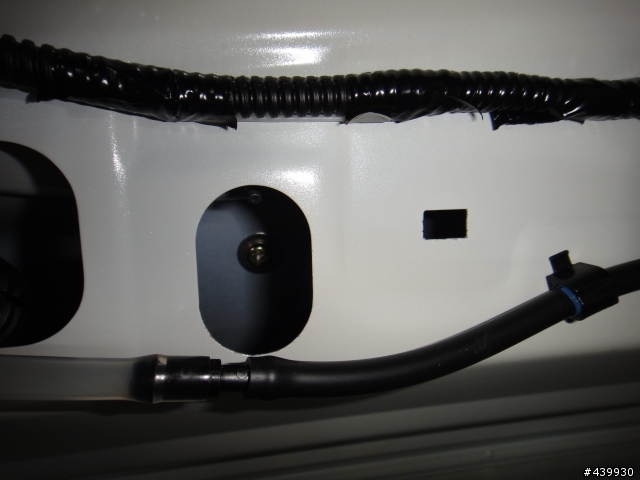 Nissan Rogue 2010年式尾翼DIY安裝