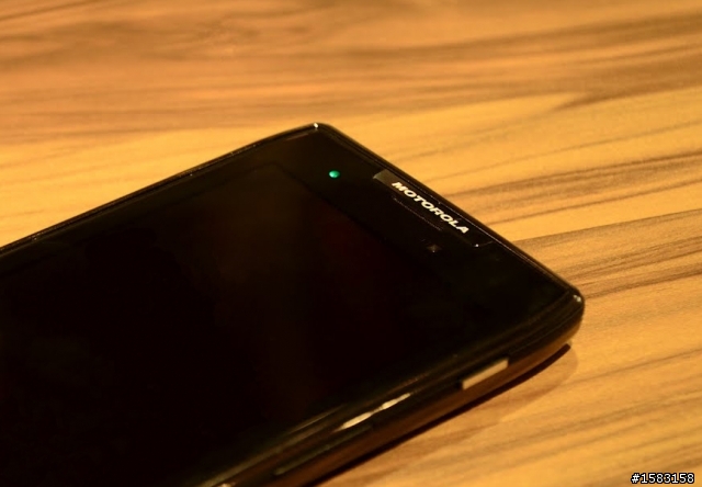 【RAZR MAXX 渾身是勁．萬機莫敵．雙倍電力．所向無敵 震撼登場！】