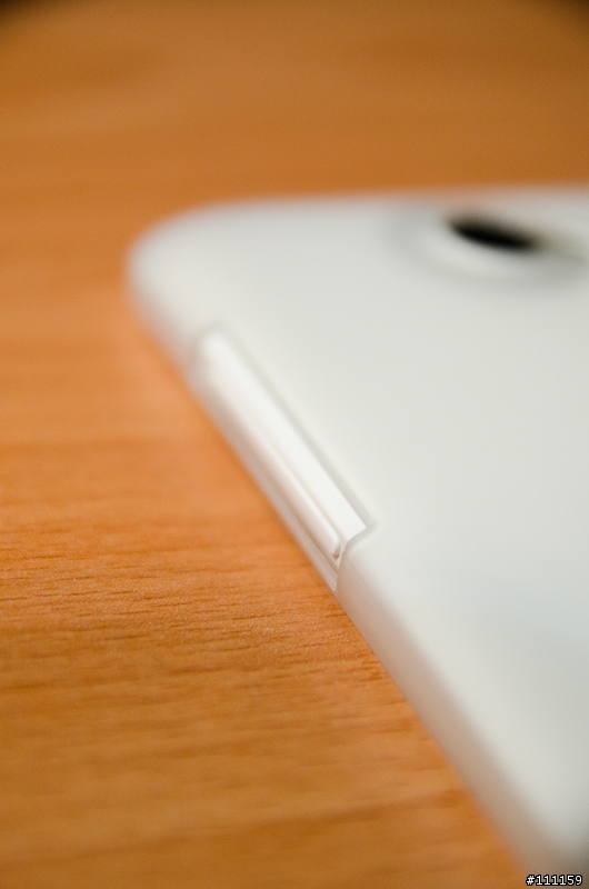 HTC One X 保護殻小開箱