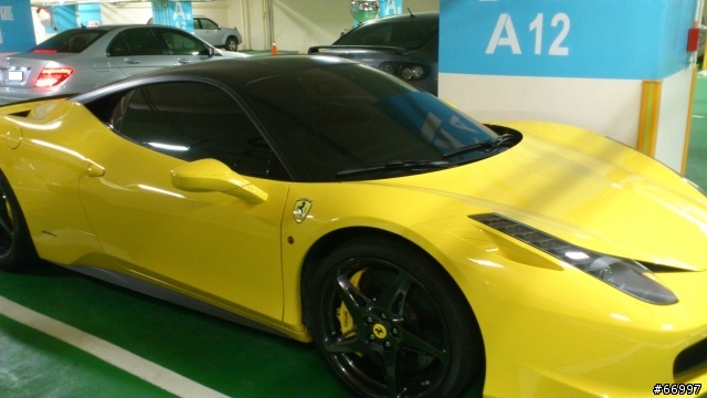 大黃 Ferrar 458 Italia