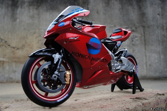 重型機車模型組裝完成啦!!KONICA MINOLTA Honda RC211V'06 1/12( 更新6回)