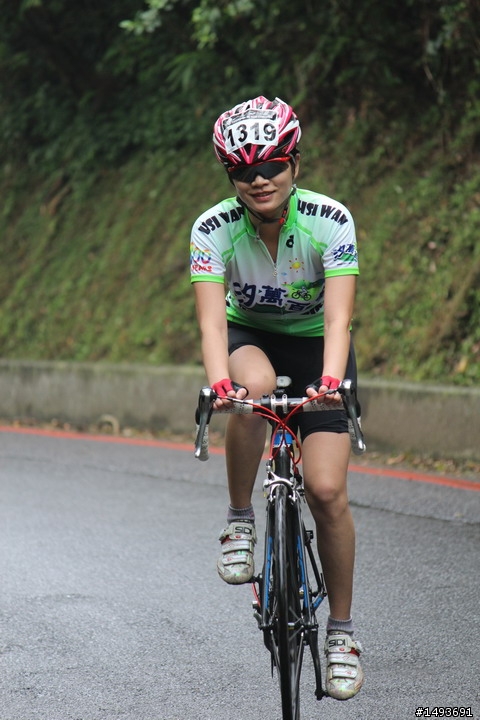 決戰大屯山賽事舉辦美女選秀竟然沒先通知(三千張已上傳)