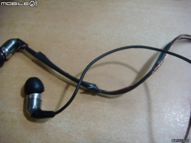 想請問一下這樣子耳機怎麼DIY維修