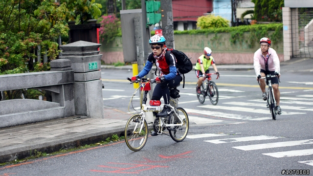 (01看圖 200張上傳完畢) 遲了兩週的  0414 決戰大屯山照片
