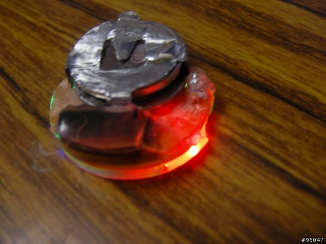 為什麼兒童的LED電燈鞋裏的LED都不能換電池？