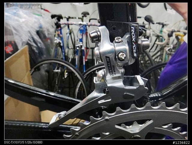 [ 開箱開箱] ROXYCLE 亞洲精工 霧消光與亮碳纖一次滿足