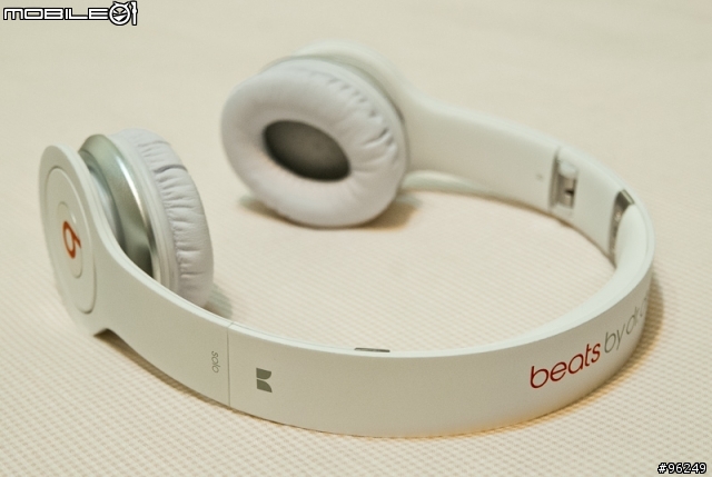 HTC One X 豪華限定版 (貝殼白) 開箱 (圖多)