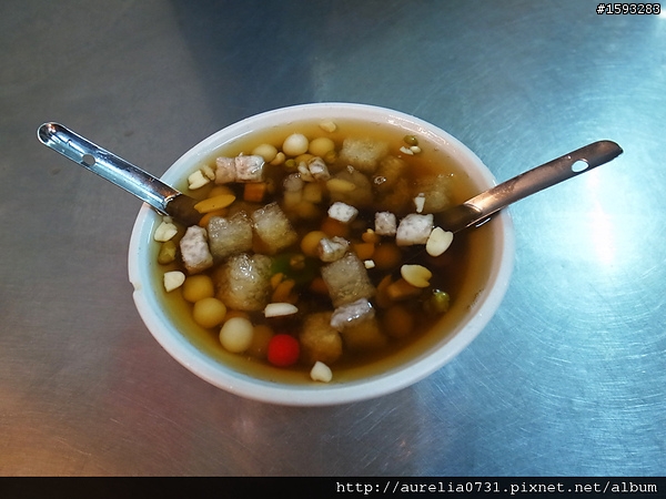 ♥美食嚐鮮♥ 新竹離城隍廟不遠的古早味北門老街甜湯 (早點四果湯)