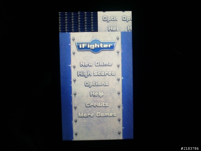 今天下載了一個遊戲"1945 IFIGHTER"可是螢幕怪怪的，有人跟我一樣嗎？