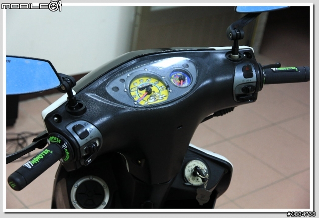 [DIY] 換裝機車把手