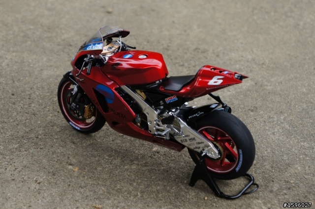 重型機車模型組裝完成啦!!KONICA MINOLTA Honda RC211V'06 1/12( 更新6回)