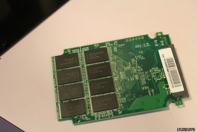 怎麼最近很多人在說OCZ VERTEX3 SSD...