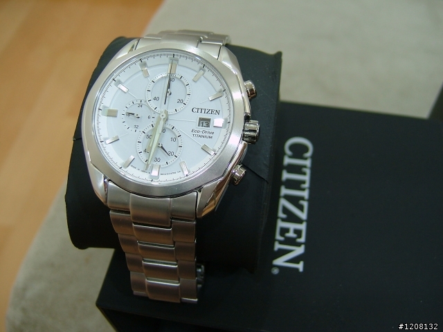 分享：CITIZEN 雪白色 Super Titanium CA0021-53A