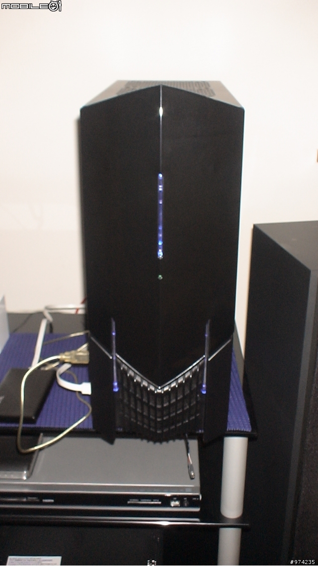 (開箱)  LG-32   LW4500  32吋  +   VS248H  24吋   +   NZXT 410 小幻影 +  節能省電