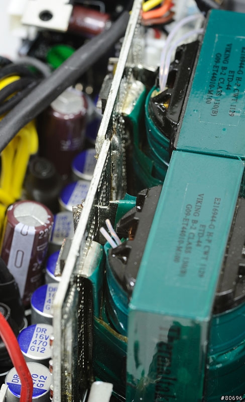 Thermaltake Toughpower XT Platinum 1275W電源簡介及測試