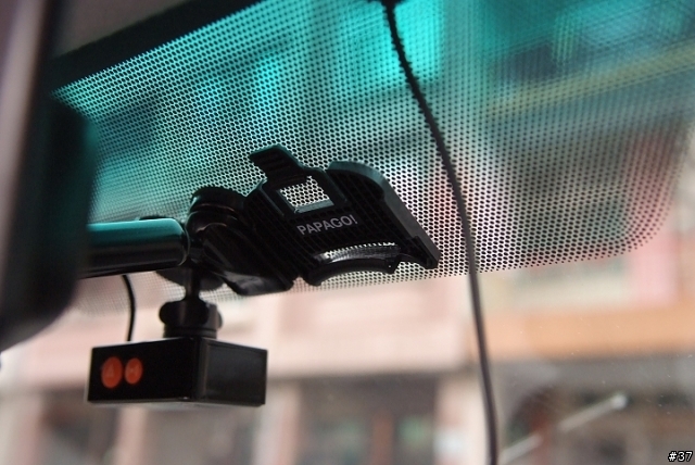 Full HD 行車紀錄器--PaPaGo P3試用分享(同場加映天行者X9車拼)