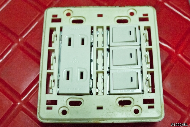 [請教]開關與插座電線的接法?
