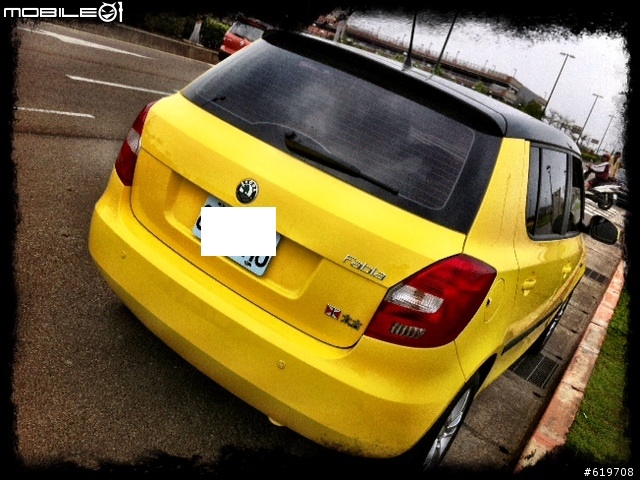 Skoda Fabia 1.2TSI 滿月開箱囉！