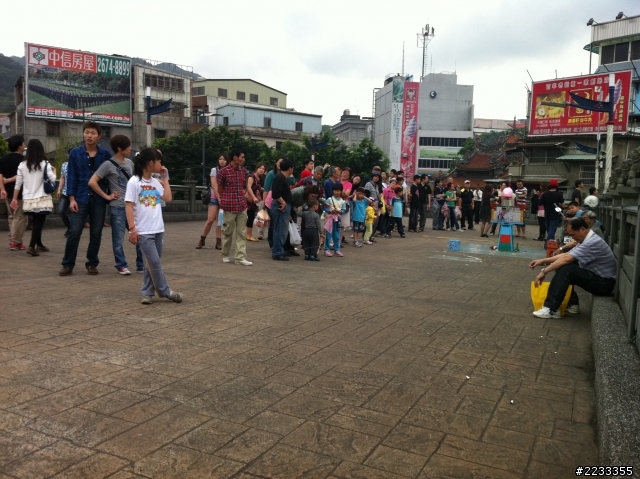 新北市三峽祖師廟前的民俗技藝......打陀螺