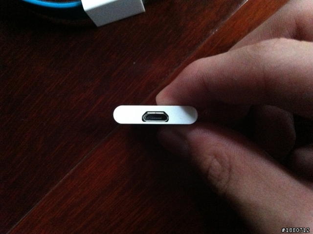 開箱~小巧迷你的iPhone/iPad/iPod/Micro USB傳輸線--Mohzy USB環狀傳輸線