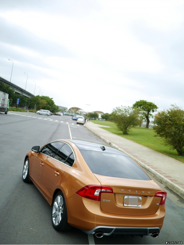 耀動金 S60 風格小改變