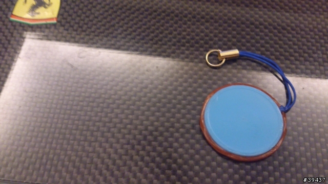 利用 NFC TAG 完成 facebook 的半套打卡.