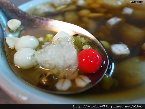 ♥美食嚐鮮♥ 新竹離城隍廟不遠的古早味北門老街甜湯 (早點四果湯)