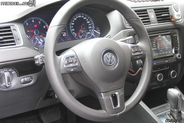 久等了!2012 New Jetta 1.4 TSI 不專業開箱文(白天版)
