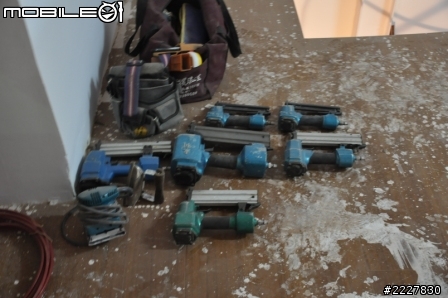 兄弟施工VS兩光設計師 (當小蝦米遇到大白鯊),自己DIY強力收尾中(工作風)
